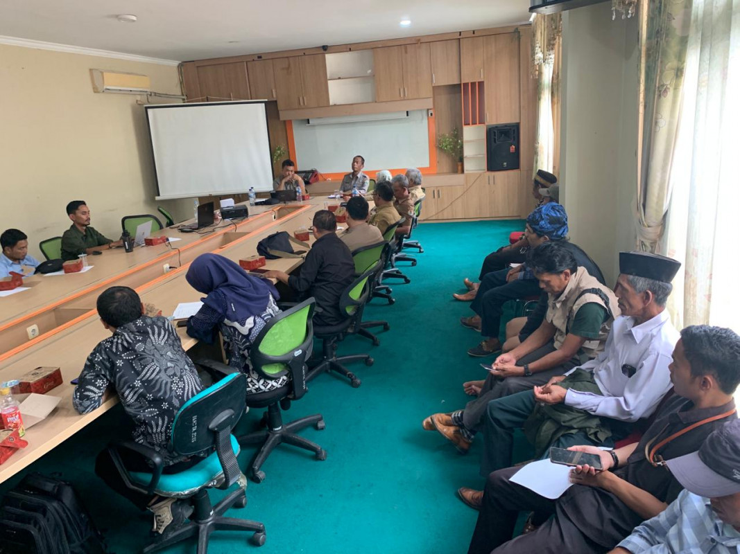 Rapat koordinasi Kelompk Kerja (Pokja) percepatan perhutanan sosial 2024 di Dinas Lingkungan Hidup dan Kehutanan (DLHK) Provinsi Banten.