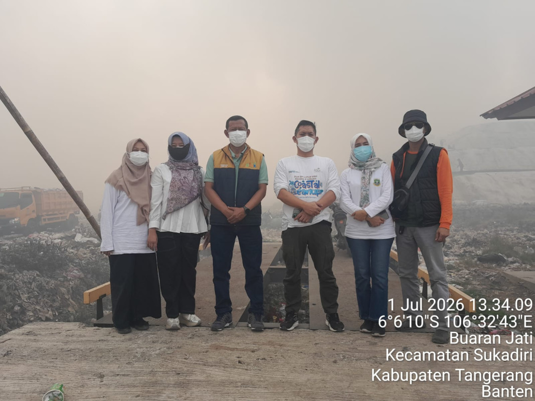 DLHK Provinsi Banten Tinjau Lokasi Kebakaran TPA Jatiwaringin