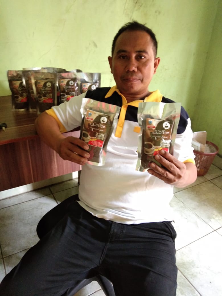 PKSM Saketi luncurkan Produk Coffee lokal kelompok Tani Neglasari