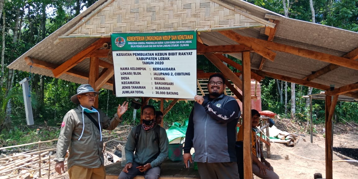 Monitoring Kegiatan Kebun Bibit Rakyat 2020 Bersama BPDAS HL Kemenhut di Kecamatan Gunung Kencana, Banjarsari, Cirinten