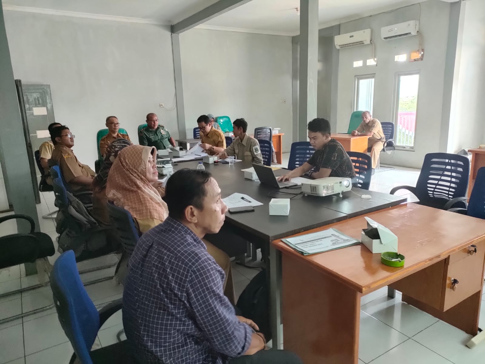 Rapat Pembahasan Laporan Pendahuluan Dokumen Rancangan Teknik Konservasi Tanah Dan Air ( Biopori )