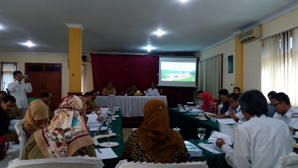 Rapat Amdal Rencana Kegiatan Pembangunan Jalan Kereta Api